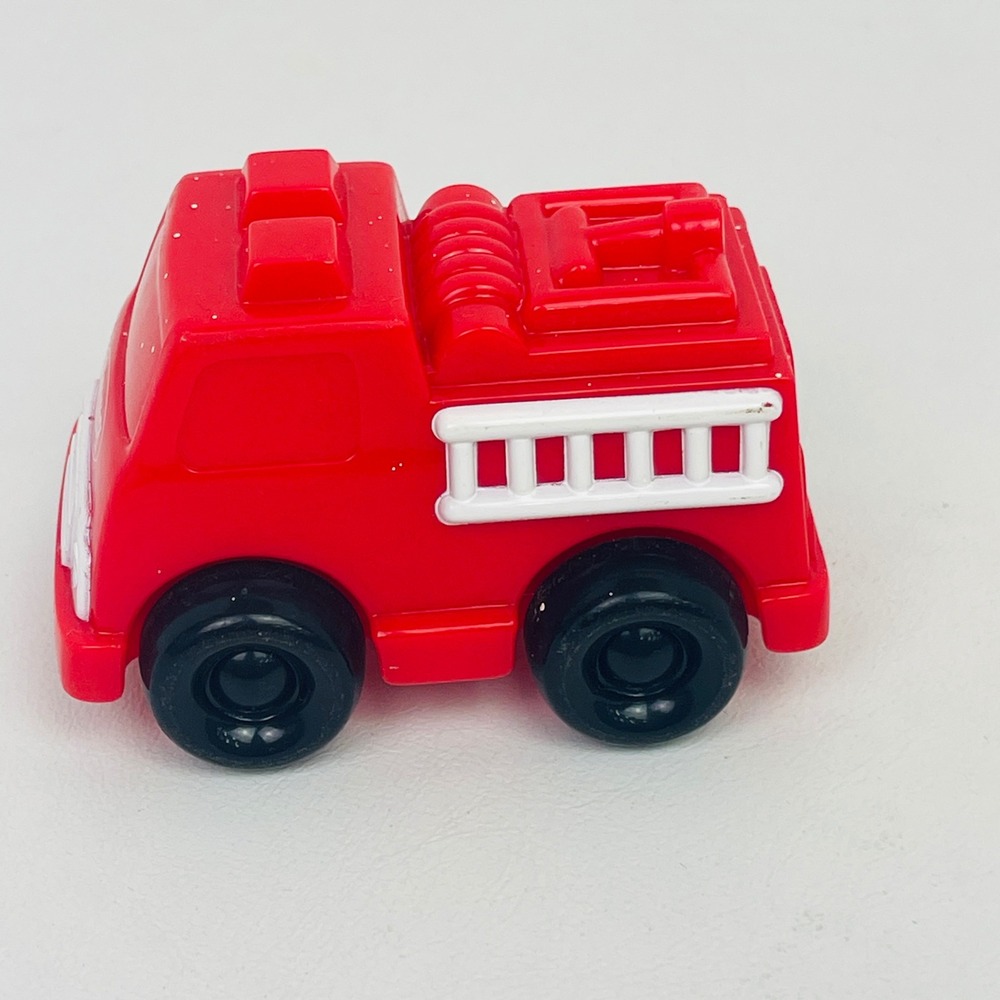 Playskool Toy Fire Truck Unisex OS Red 2000 Hasbro Wendys Kids Meal Excellent